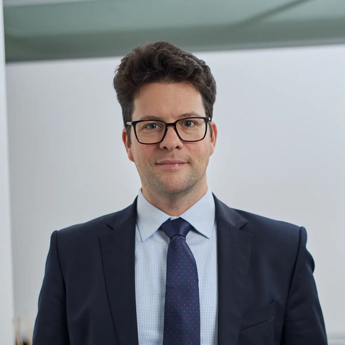 Dr. Sascha Raits